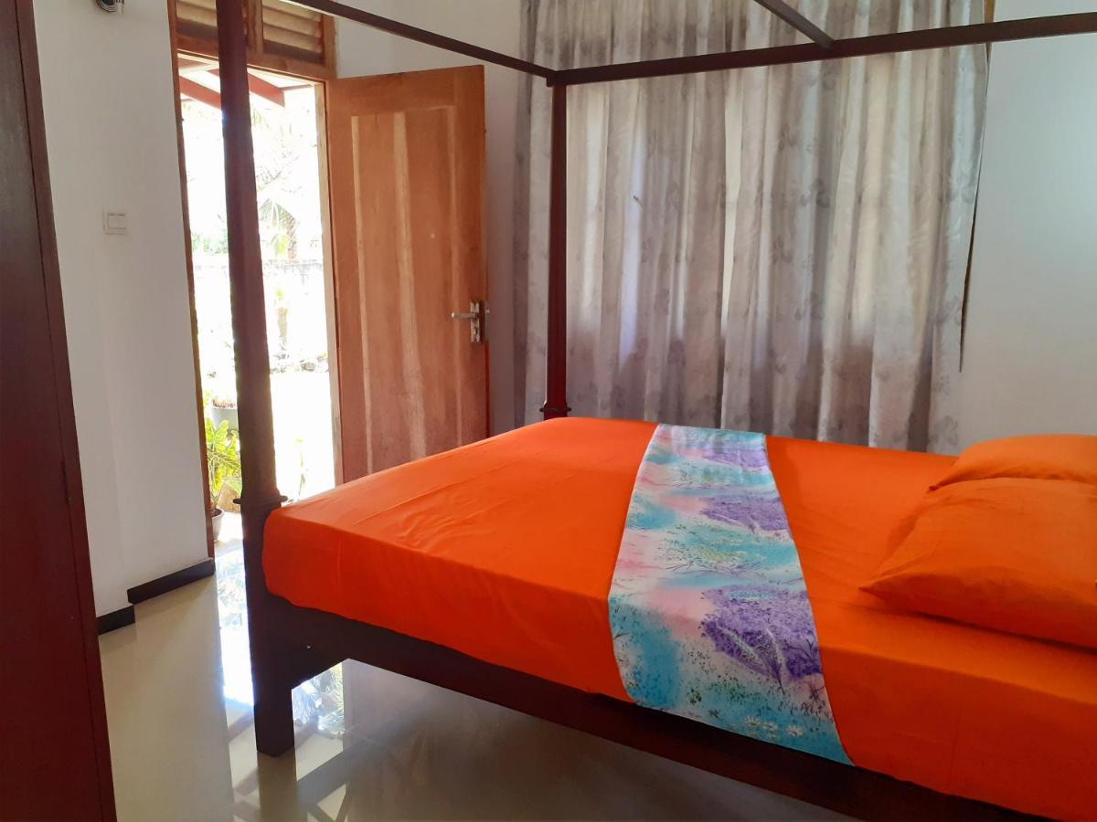 Om Villa Хиккадува Экстерьер фото