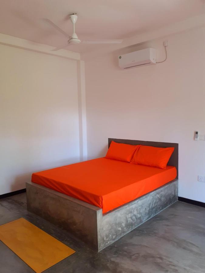Om Villa Хиккадува Экстерьер фото